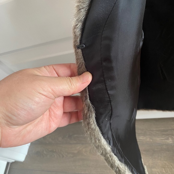 Talula Aritzia faux fur vest - Picture 2 of 4